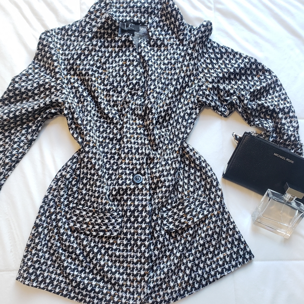 Multi color  light weight blazer top